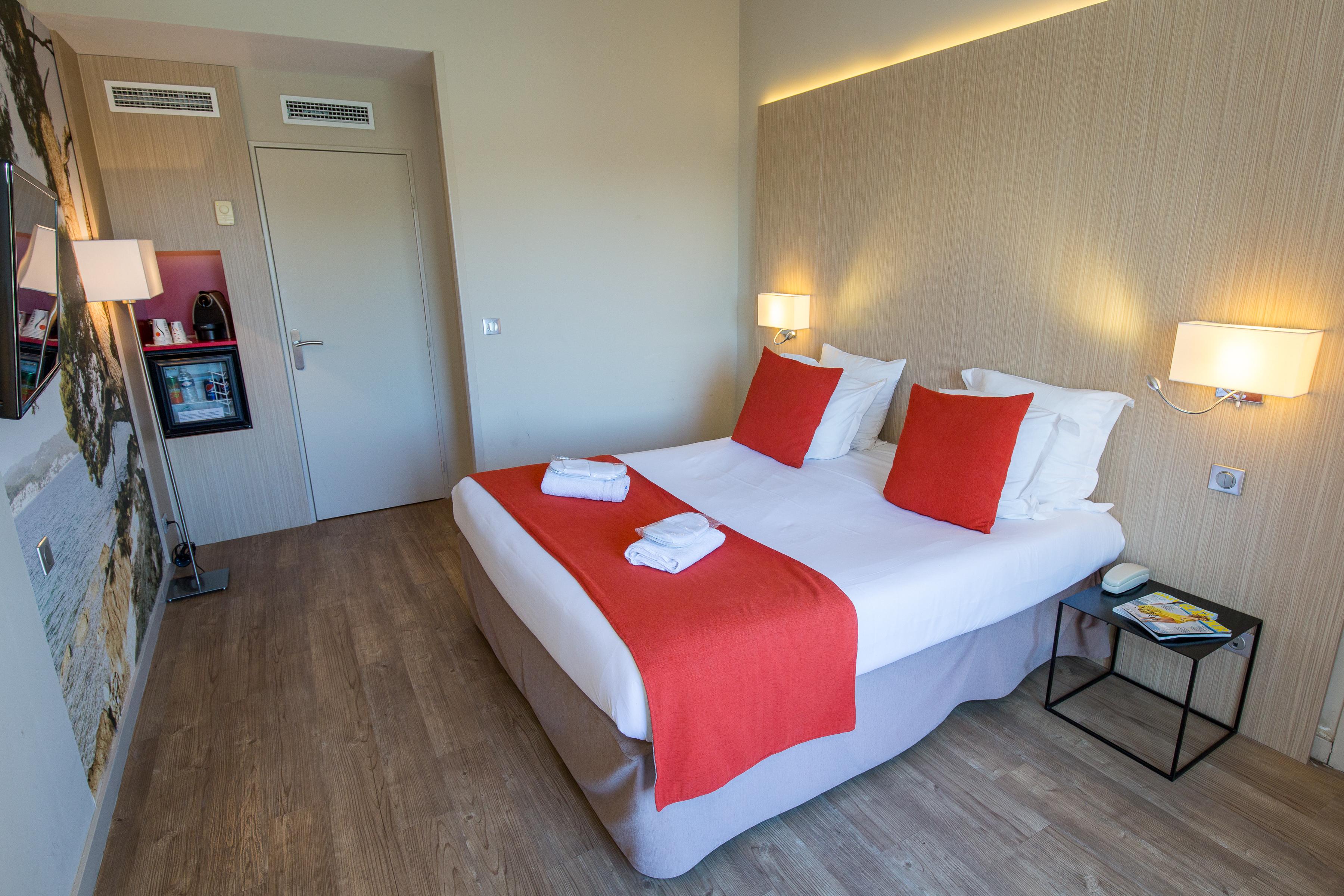 Sowell Hotels Du Golfe De Saint-Tropez Grimaud Esterno foto