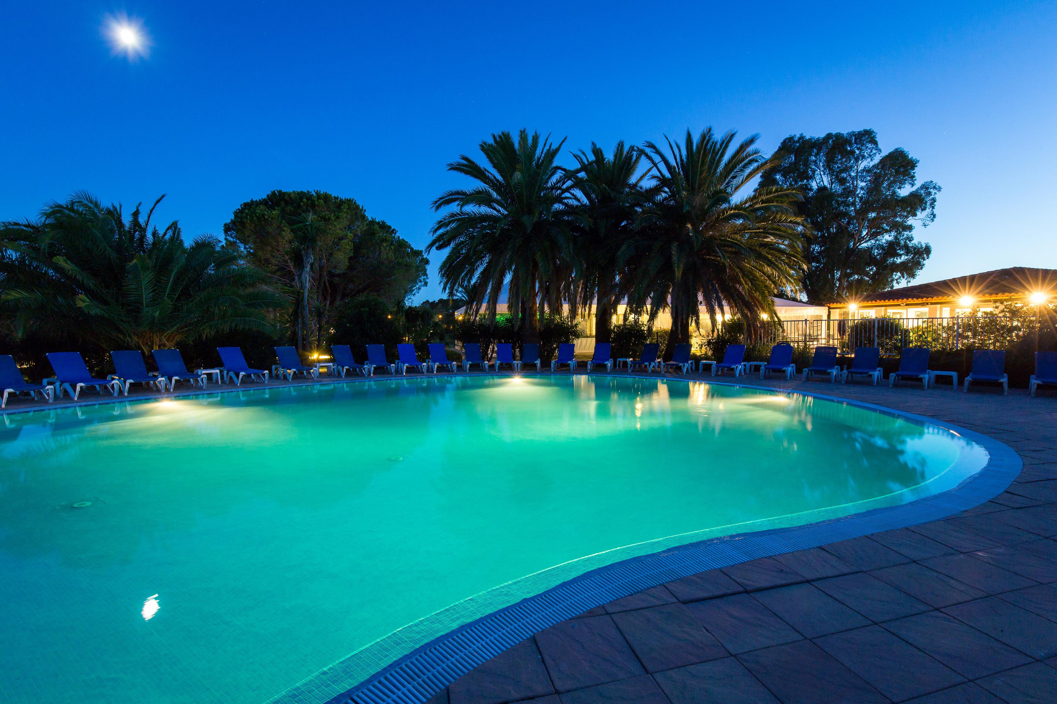Sowell Hotels Du Golfe De Saint-Tropez Grimaud Esterno foto