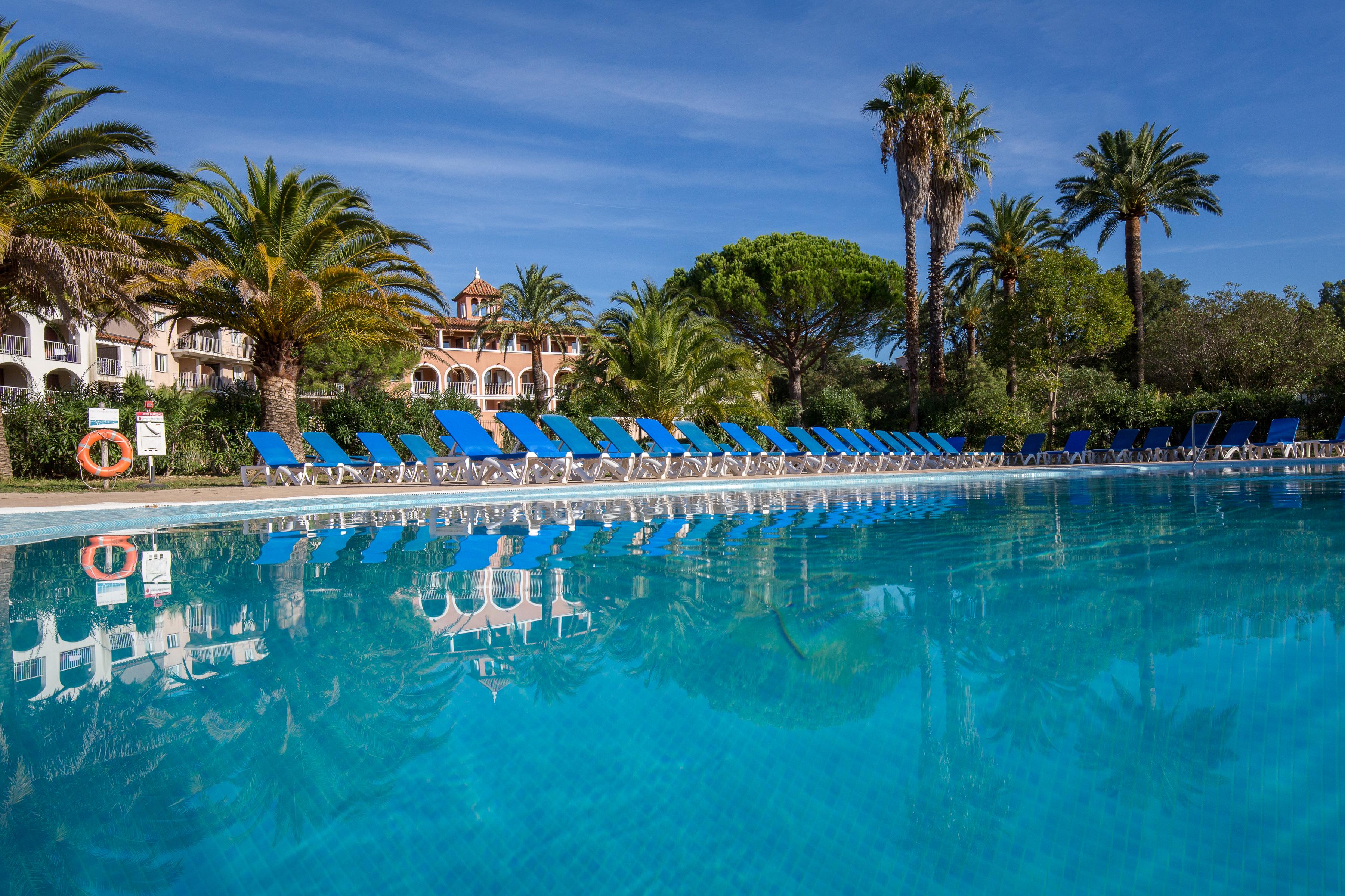 Sowell Hotels Du Golfe De Saint-Tropez Grimaud Esterno foto