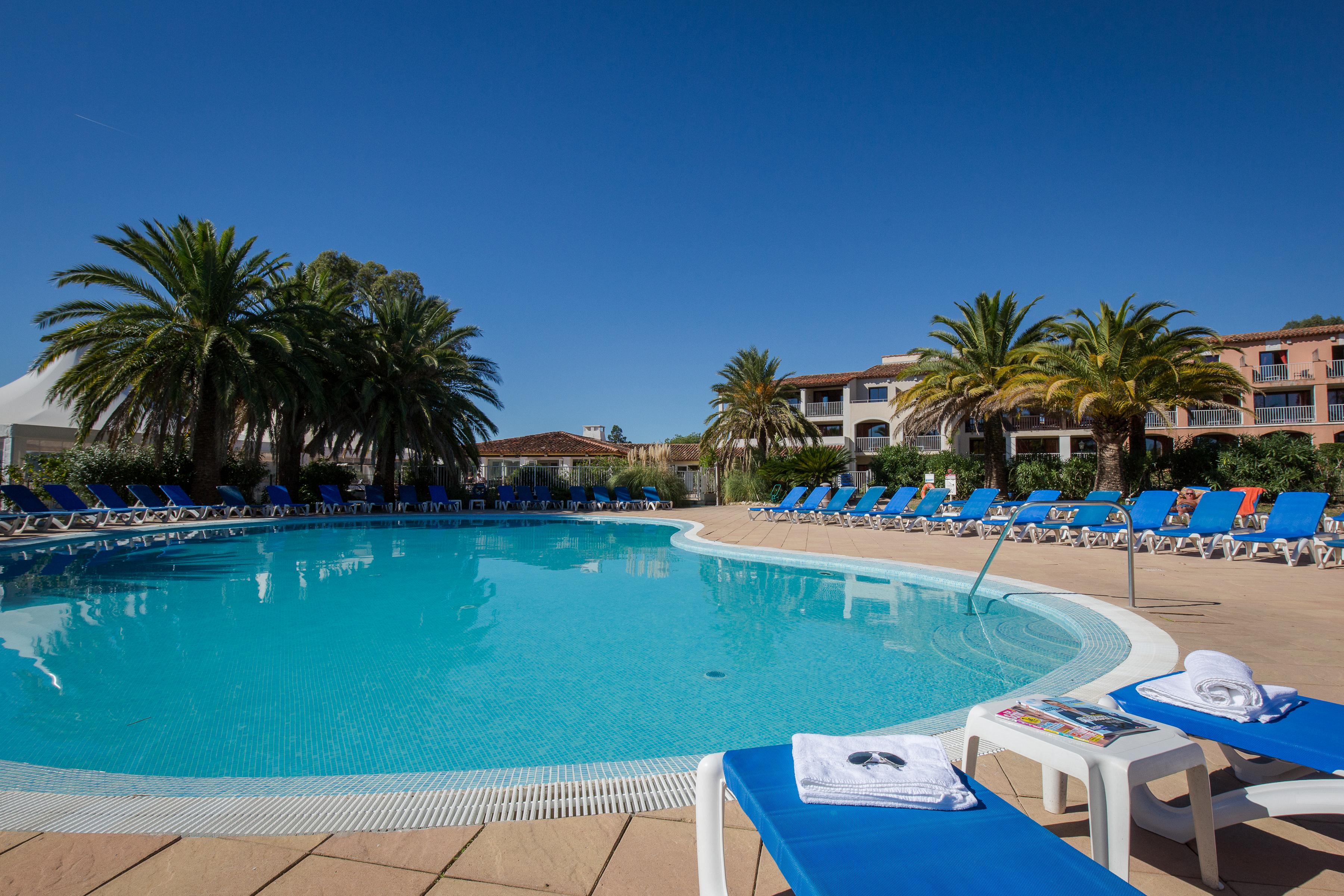 Sowell Hotels Du Golfe De Saint-Tropez Grimaud Esterno foto